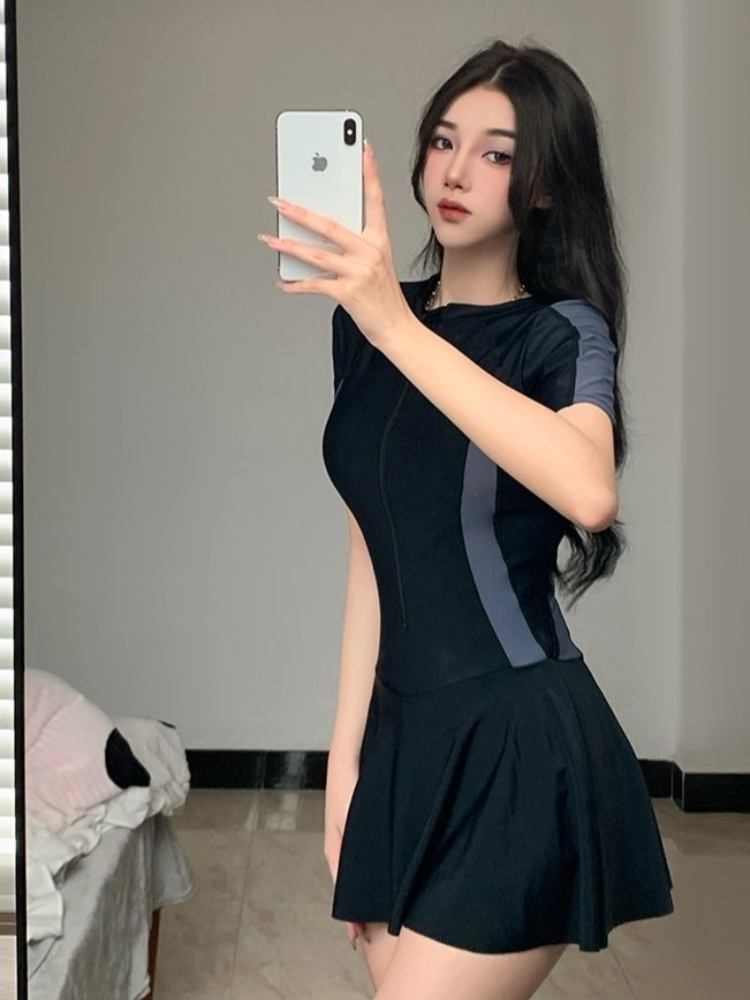 Novo Maiô Feminino Modesto de  - Suits avaliação e preço
